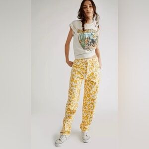 MOTHER the curbside leopard heel Yellow Floral Leopard Print Fray Hem Jeans •27